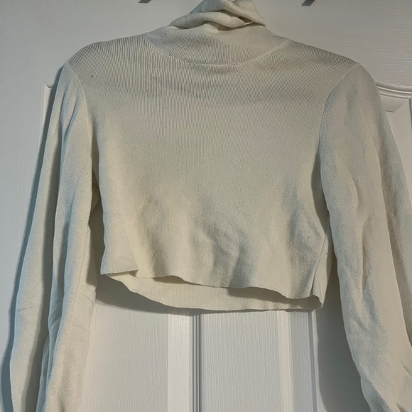 *donating soon* Aritzia Rebecca sweater - Picture 3 of 3